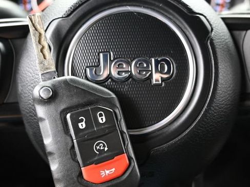Used 2022 Jeep Wrangler Unlimited Sport AWD/4WD image 49