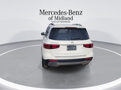 New 2025 Mercedes-Benz GLB 250 GLB 250 image 7