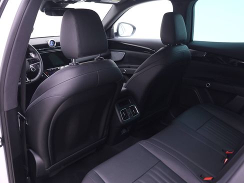 Certified 2023 Maserati Grecale Modena AWD/4WD image 15