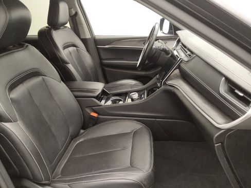 Used 2022 Jeep Grand Cherokee Limited RWD image 21