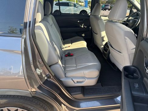 Used 2021 Honda Passport EX-L image 32