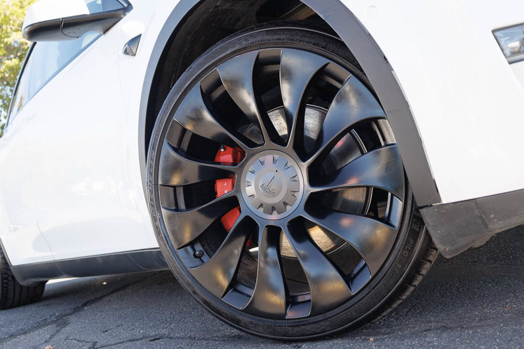 Used 2022 Tesla Model Y Performance AWD/4WD image 11