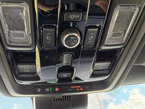 New 2026 Chevrolet Tahoe High Country AWD/4WD image 14