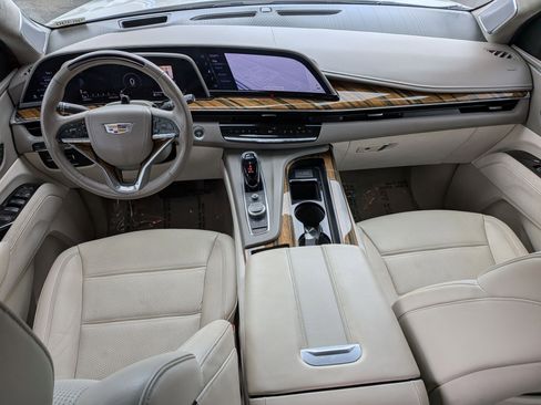 Used 2023 Cadillac Escalade Sport Platinum AWD/4WD image 29