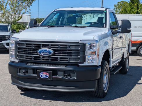 New 2026 Ford F250 XL image 8