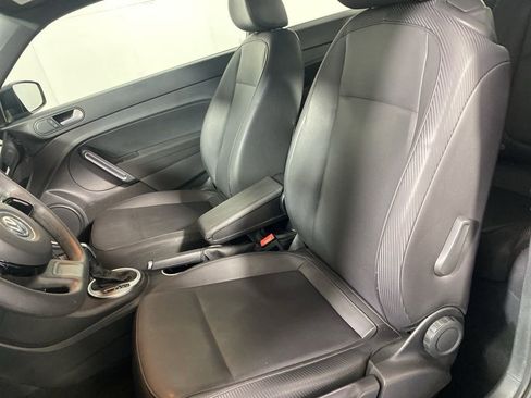Used 2016 Volkswagen Beetle 1.8T FWD image 11