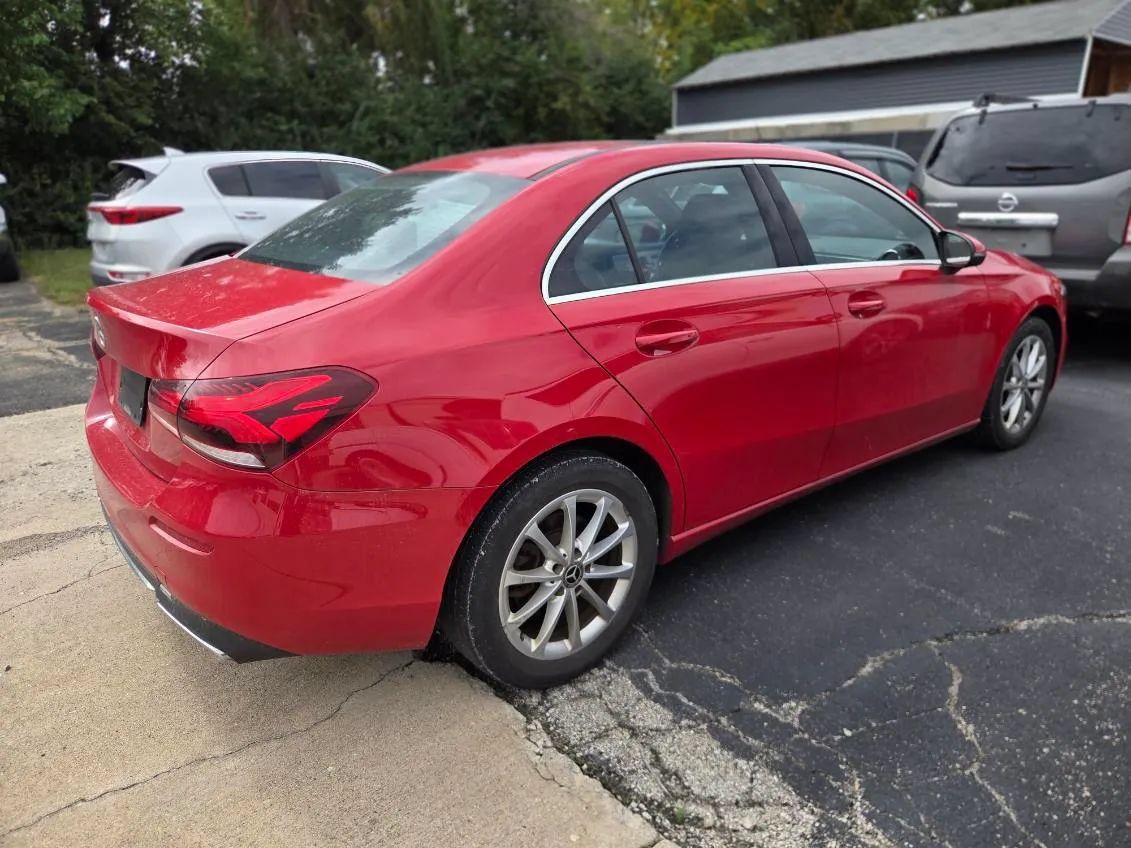 Used 2019 Mercedes-Benz A 220 image 3