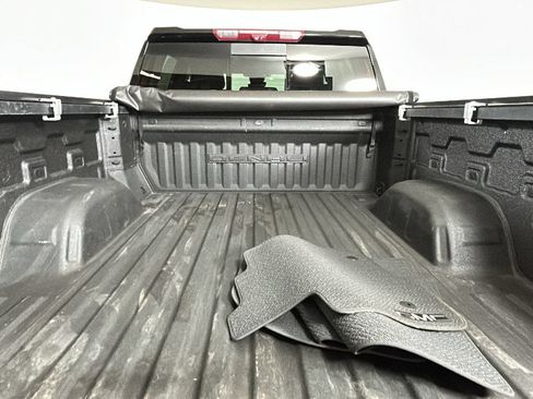 Used 2024 GMC Sierra 1500 Denali w/ Denali Reserve Package AWD/4WD image 33