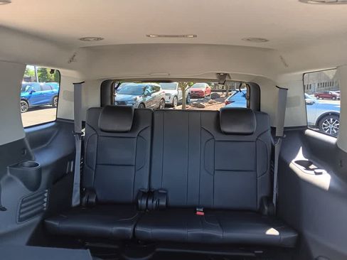 Used 2017 Chevrolet Tahoe Premier AWD/4WD image 18