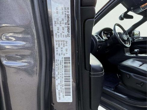 Used 2014 Jeep Grand Cherokee Limited w/ Trailer Tow Group IV image 23