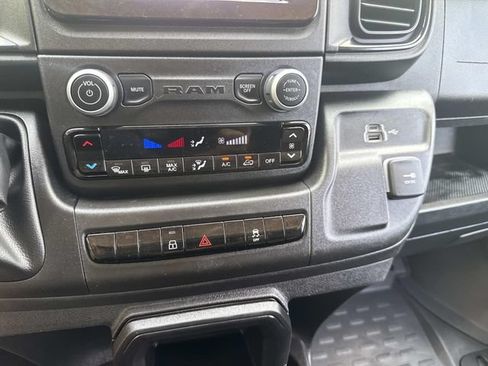 Used 2025 RAM ProMaster 3500 w/ Convenience Group FWD image 24