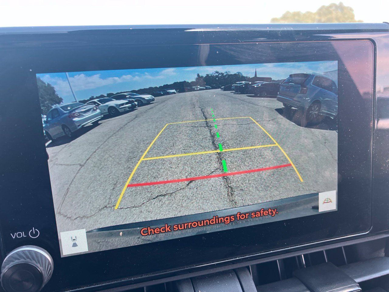 Used 2025 Toyota RAV4 XLE FWD image 10