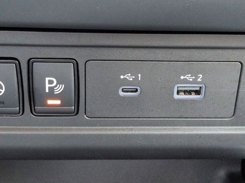 Certified 2022 Nissan Frontier SV RWD image 21