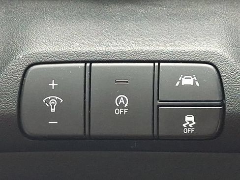 Certified 2022 Hyundai Elantra SE FWD image 24
