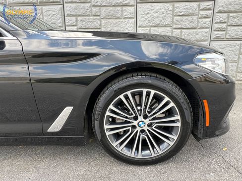 Used 2019 BMW 530i image 11