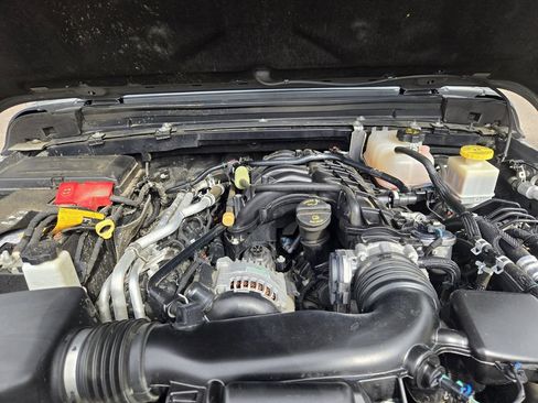 Used 2022 Jeep Gladiator Sport AWD/4WD image 27