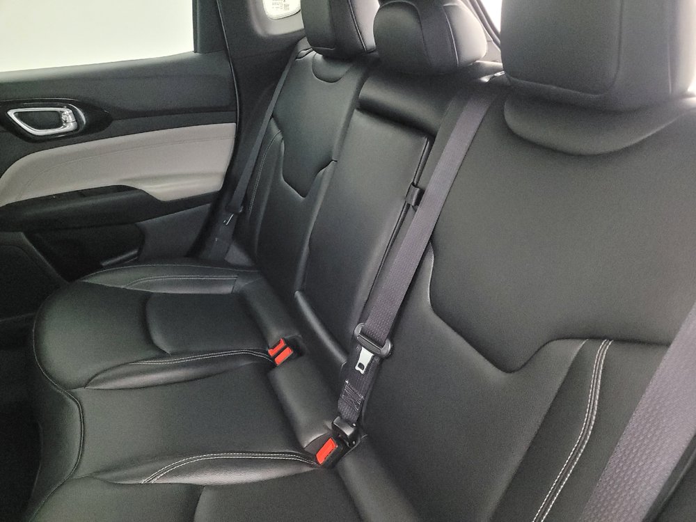 Used 2025 Jeep Compass Limited AWD/4WD image 18