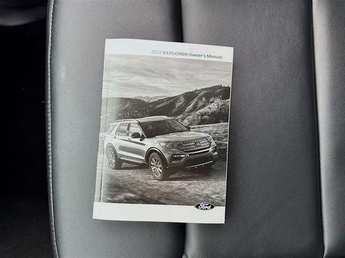 Used 2022 Ford Explorer XLT w/ Equipment Group 202A AWD/4WD image 42