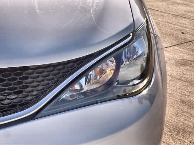 Used 2020 Chrysler Voyager LX FWD image 24