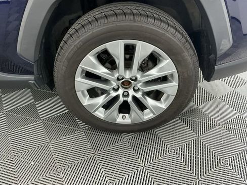 Used 2019 Toyota RAV4 XLE Premium w/ Cold Weather Package AWD/4WD image 19