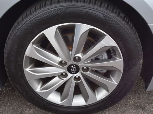 Used 2017 Hyundai Sonata Sport w/ Value Edition Package 02 FWD image 42