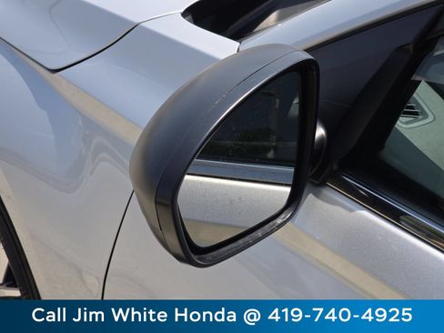 Used 2025 Nissan Altima 2.5 SV AWD/4WD image 12