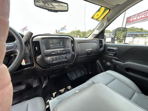 Used 2016 Chevrolet Silverado 3500 W/T RWD image 10