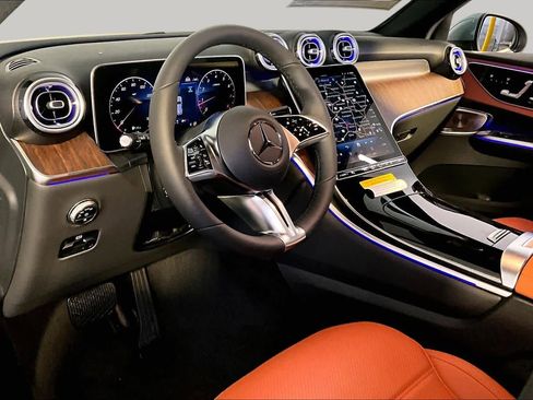 New 2026 Mercedes-Benz GLC 300 4MATIC image 9