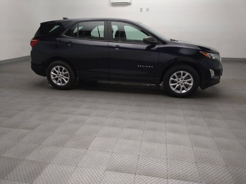 Used 2020 Chevrolet Equinox LS FWD image 10