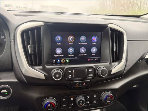 Used 2022 GMC Terrain SLT image 16