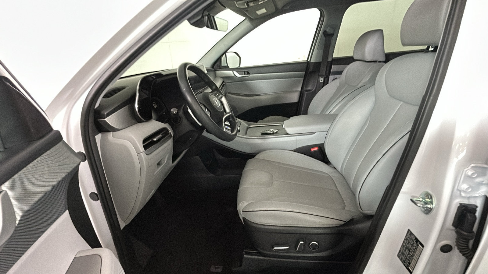 Used 2025 Hyundai Palisade SEL AWD/4WD image 13