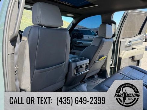 Used 2025 Chevrolet Silverado 1500 ZR2 w/ Technology Package AWD/4WD image 34