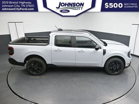 New 2026 Ford Maverick Lariat w/ Black Appearance Package AWD/4WD image 24