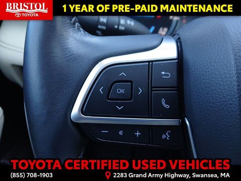 Certified 2020 Toyota Highlander XLE image 29