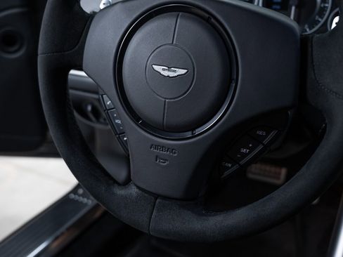 Used 2010 Aston Martin DBS image 46