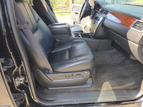 Used 2012 GMC Yukon XL SLT w/ SLT-2 Equipment Package image 36