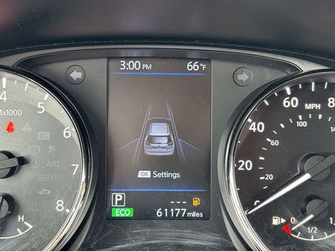 Used 2020 Nissan Rogue SV w/ Premium Package AWD/4WD image 21