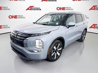 Used 2025 Mitsubishi Outlander SEL video 3