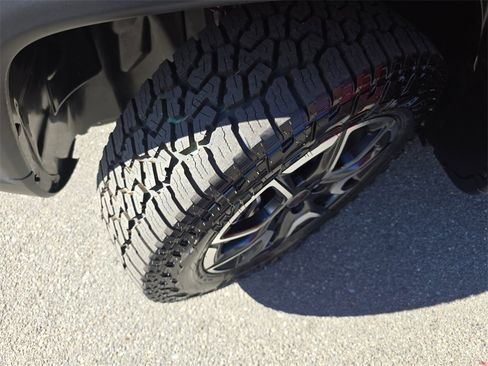 New 2026 Jeep Compass Trailhawk image 32