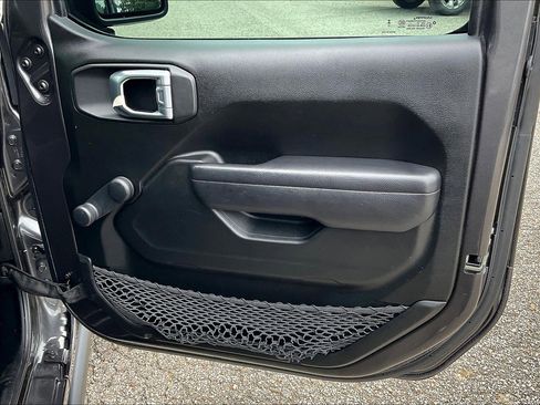 Used 2023 Jeep Wrangler Willys image 19