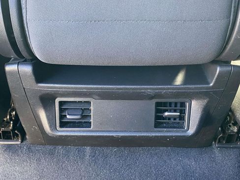 Used 2022 Chevrolet Silverado 1500 Custom image 14