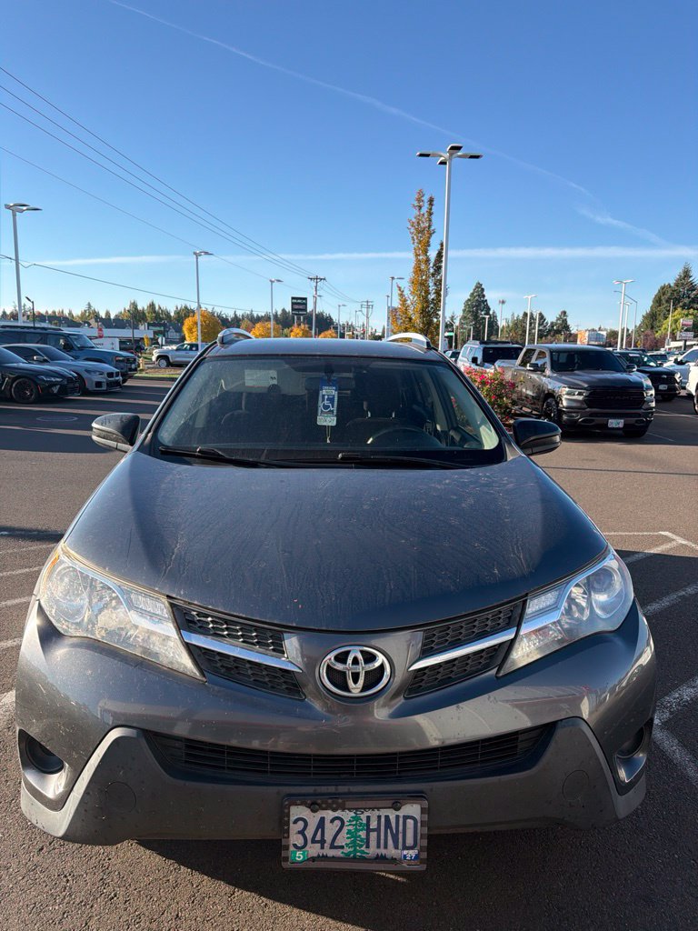 Used 2015 Toyota RAV4 LE AWD/4WD image 1