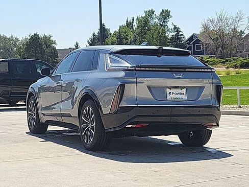 Used 2024 Cadillac Lyriq Sport AWD/4WD image 6