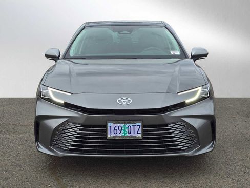Certified 2025 Toyota Camry XLE image 9