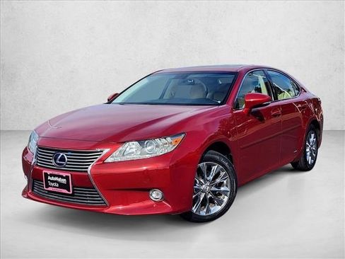 Used 2015 Lexus ES 300h w/ Navigation System Package FWD image 1