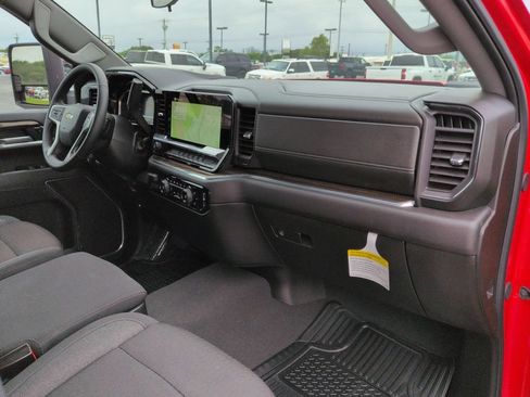 Used 2025 Chevrolet Silverado 2500 LT w/ Convenience Package AWD/4WD image 27