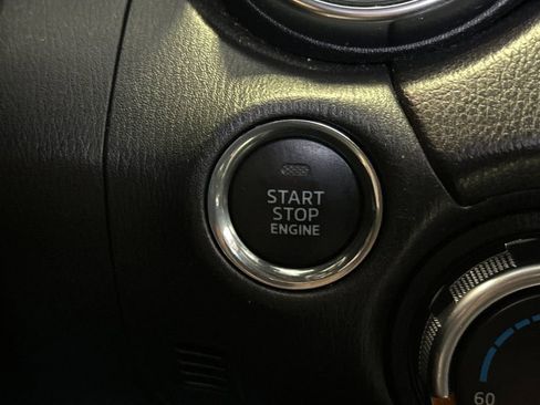 Used 2018 MAZDA MX-5 Miata RF Grand Touring image 19