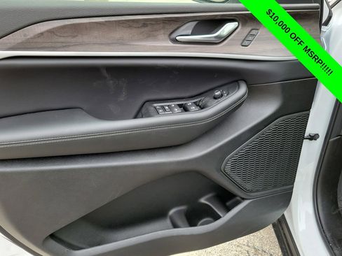 New 2025 Jeep Grand Cherokee L Limited AWD/4WD image 20