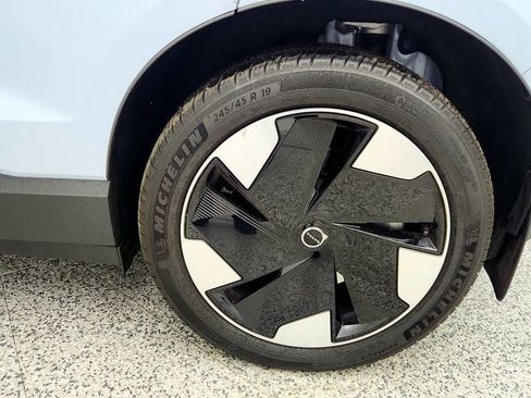 Used 2025 Volvo EX30 Ultra image 9
