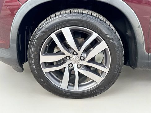 Used 2017 Honda Pilot Touring image 42